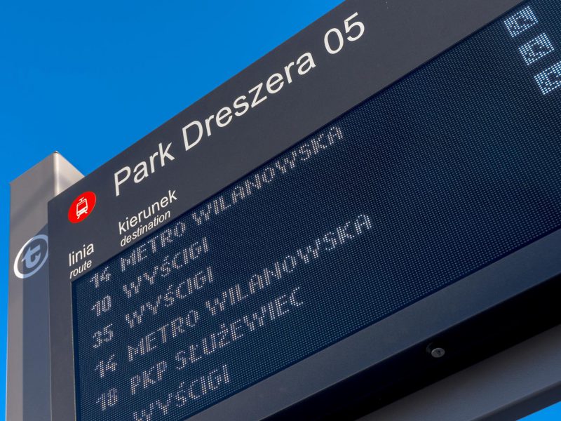 Dynamic Passenger Information Boards and Displays in LED RGB technology - manufacturer by Dysten, awarded European company, Poland. Tablice informacji pasażerskiej LED RGB SDIP
