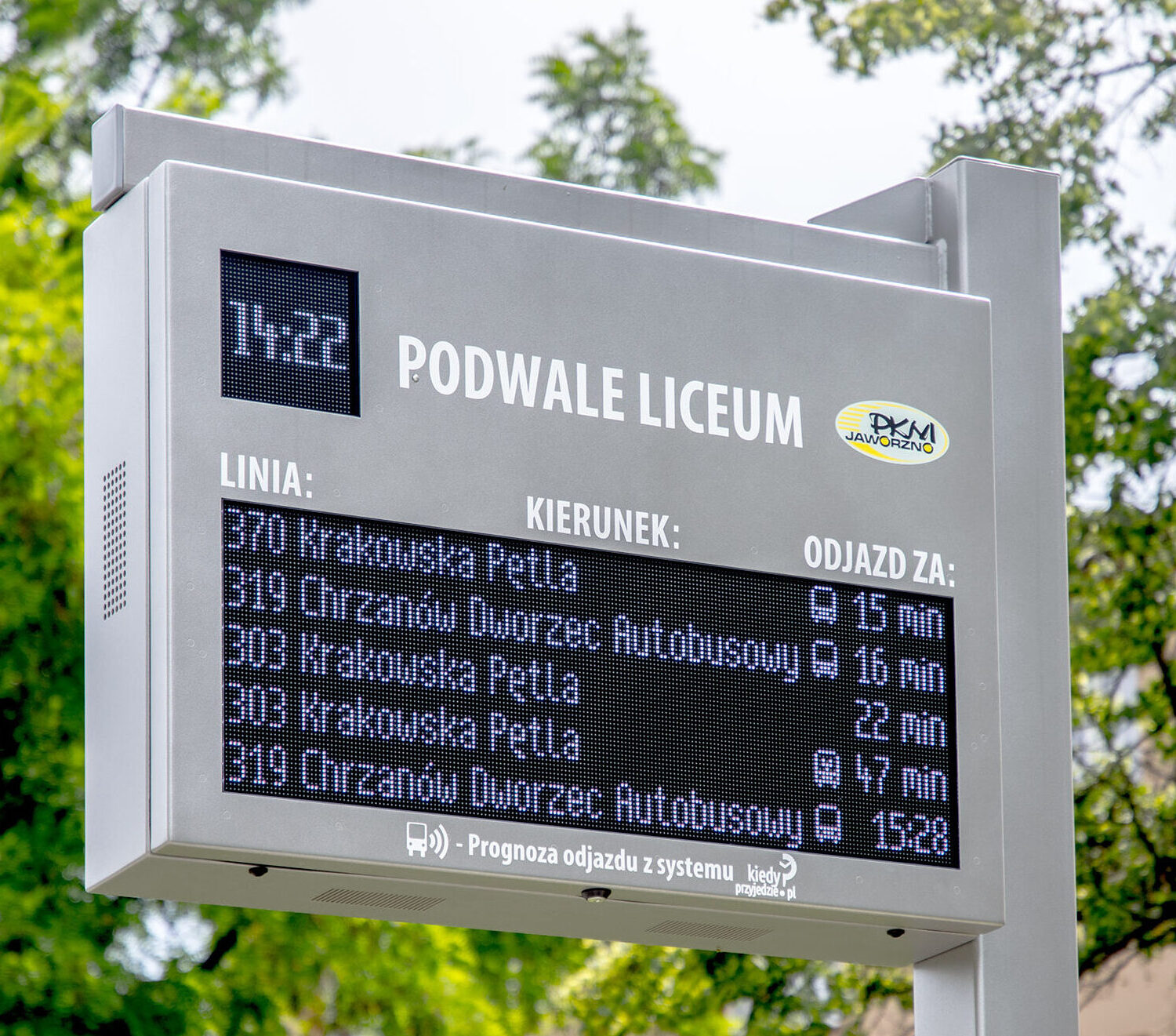 Dynamic Passenger Information Boards and Displays in LED RGB technology - manufacturer by Dysten, awarded Polish European company. Tablice informacji pasażerskiej LED RGB SDIP Jaworzno