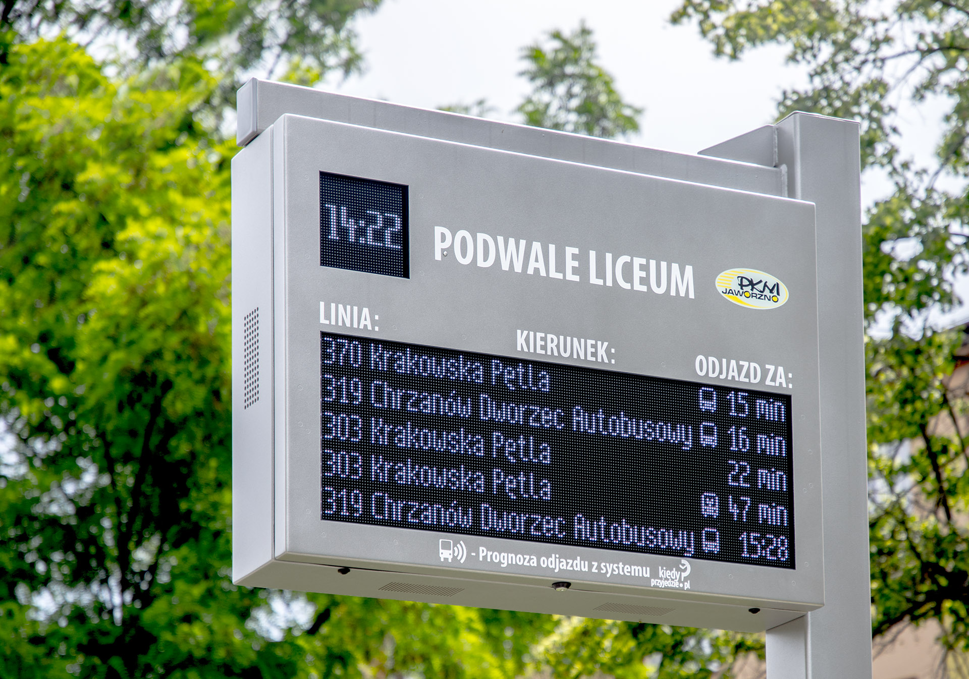 Dynamic Passenger Information Boards and Displays in LED RGB technology - manufacturer by Dysten, awarded Polish European company. Tablice informacji pasażerskiej LED RGB SDIP Jaworzno
