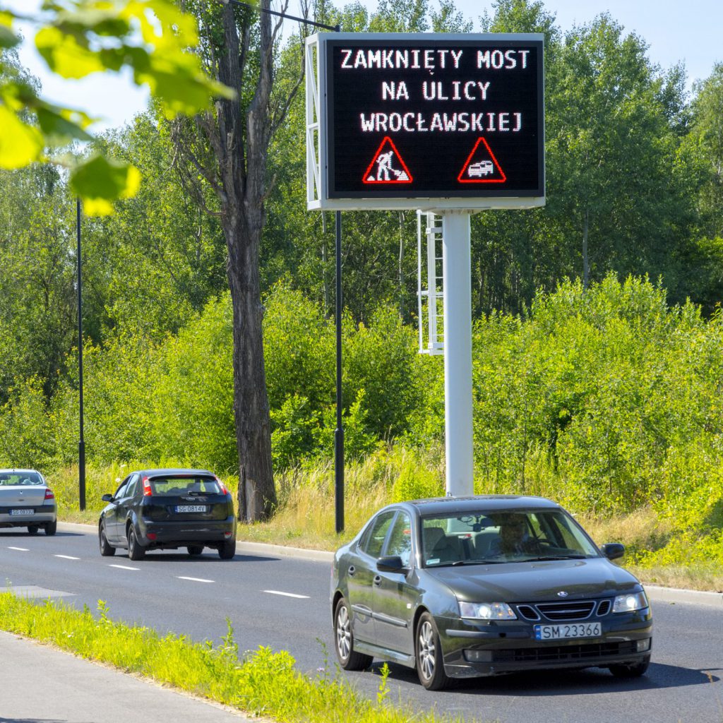 variable-message-signs-vms-smart-city-displays