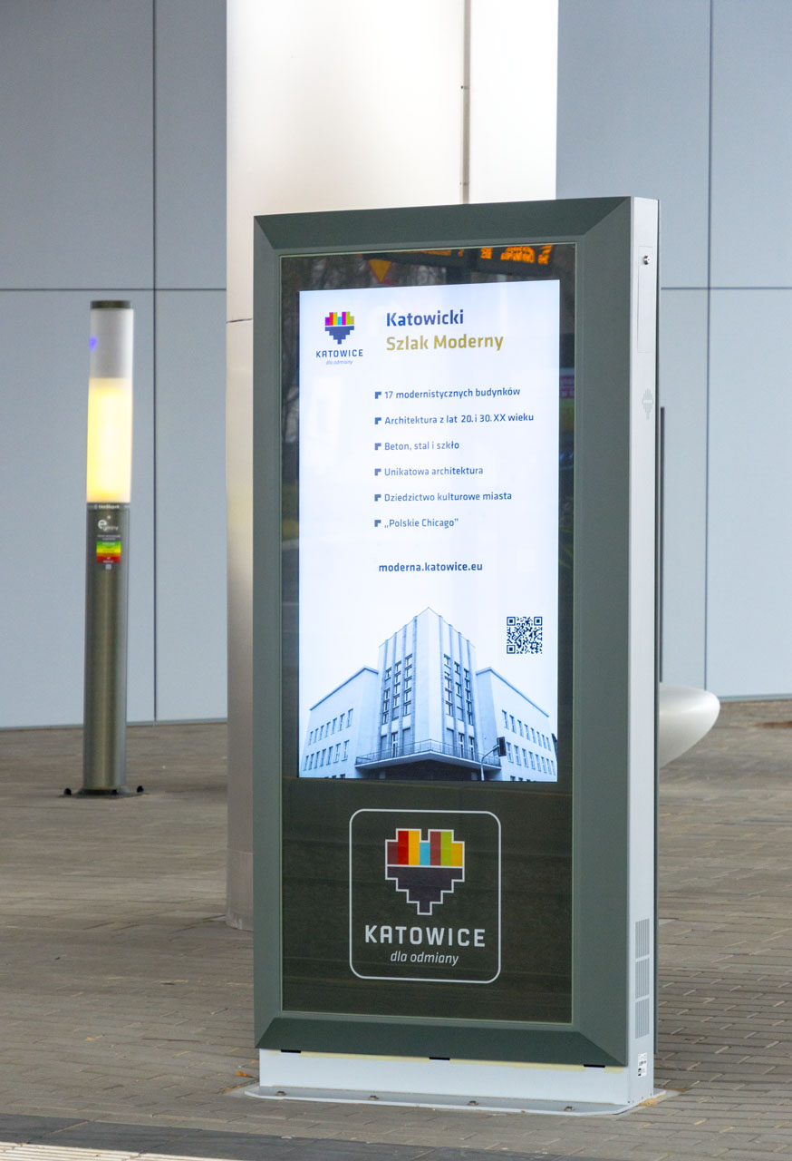 Info kiosk Dysten. Infokiosks and information totems implemented at the  Zawodzie interchange hub. Project  in Katowice was cofinanced by the European Union.
