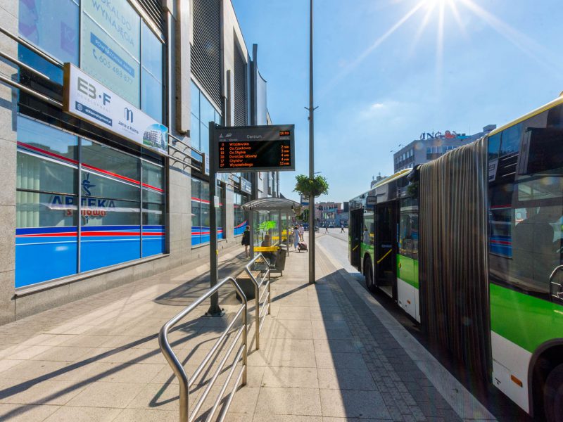 Tablice wyświetlacze dynamicznej informacji pasażerskiej LED RGB, LED RGB Passenger Information Displays, the city of Zielona Gora